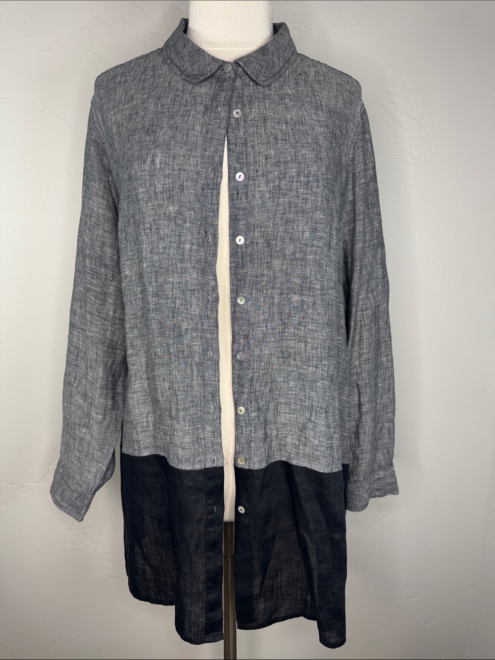 Tahari Linen Two-Tone Color-Block Long Sleeve Button Shirt Jacket - Gray/Black